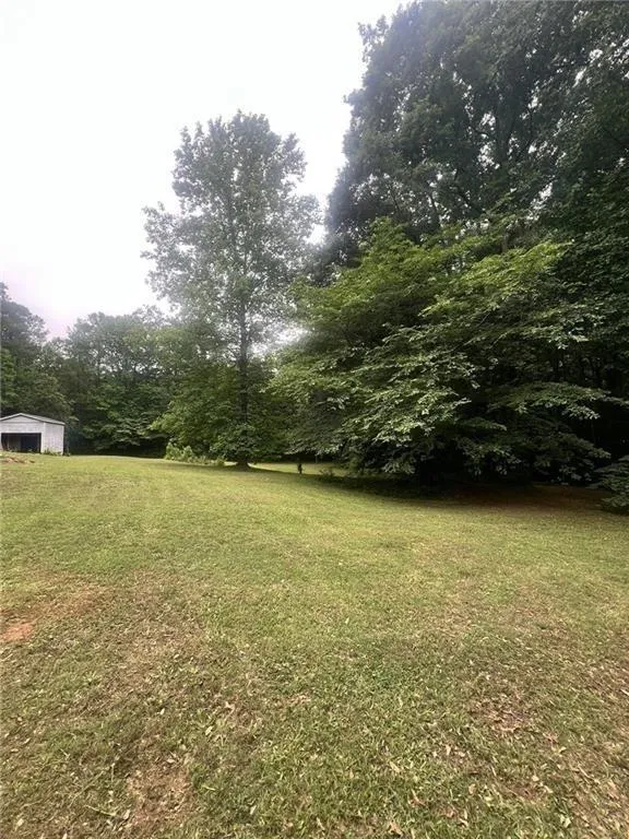 40 Flint Hill Drive Oxford, GA 30054