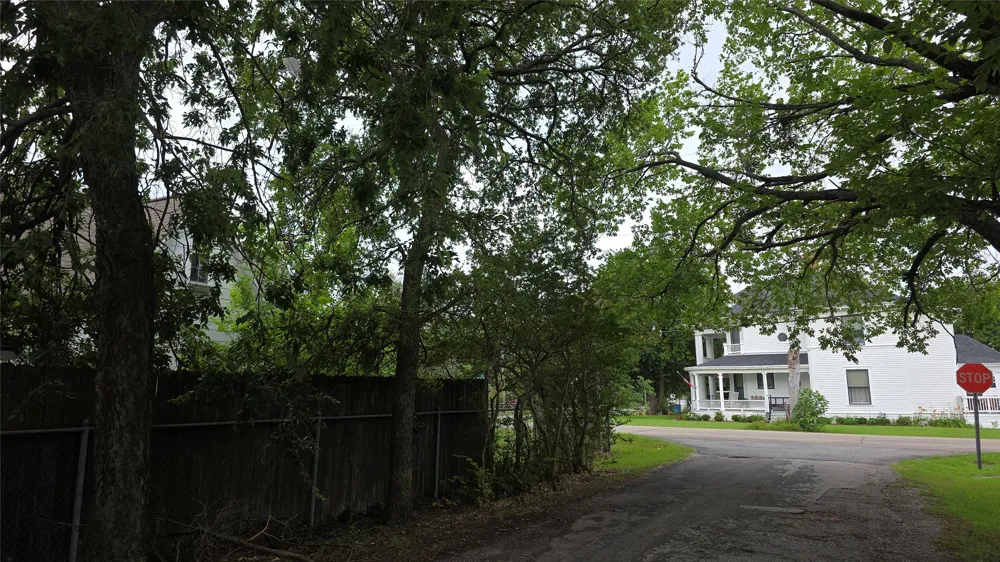 313 Pearl Street Trenton, TX 75490