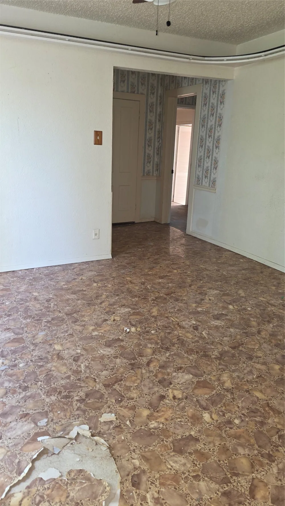 313 Pearl Street Trenton, TX 75490