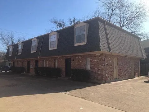 915 Elm Street #3