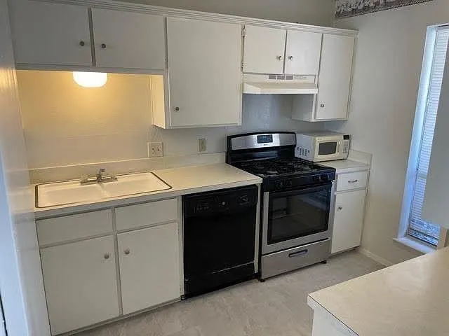 915 Elm Street #3 Denton, TX 76201