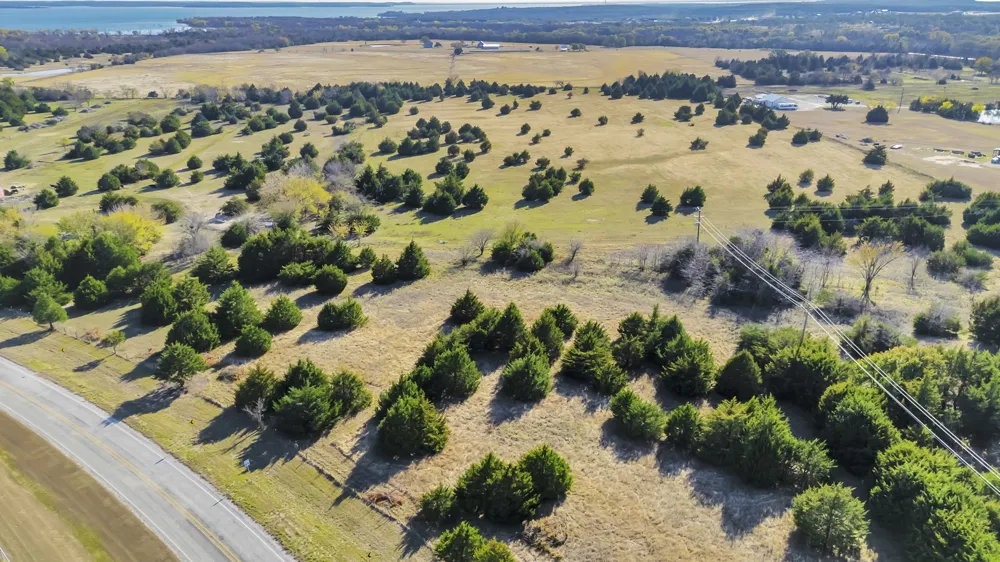 15223 S Fm 372 Valley View, TX 76272