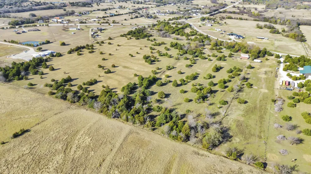 15223 S Fm 372 Valley View, TX 76272