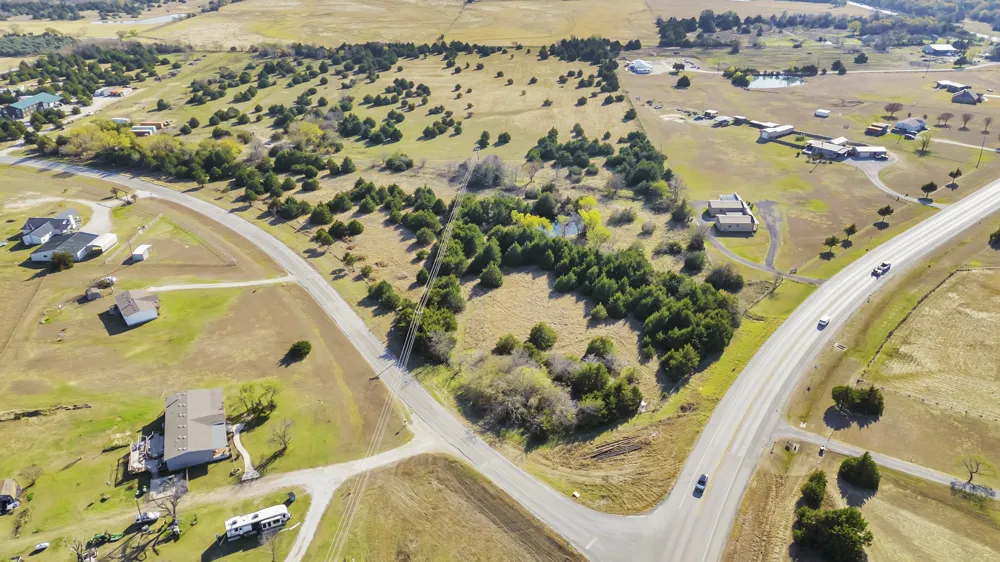 15223 S Fm 372 Valley View, TX 76272