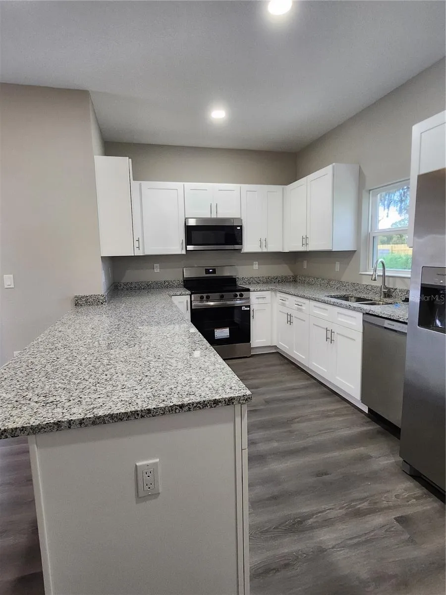 5024 FINDERS COURT Tampa, FL 33617