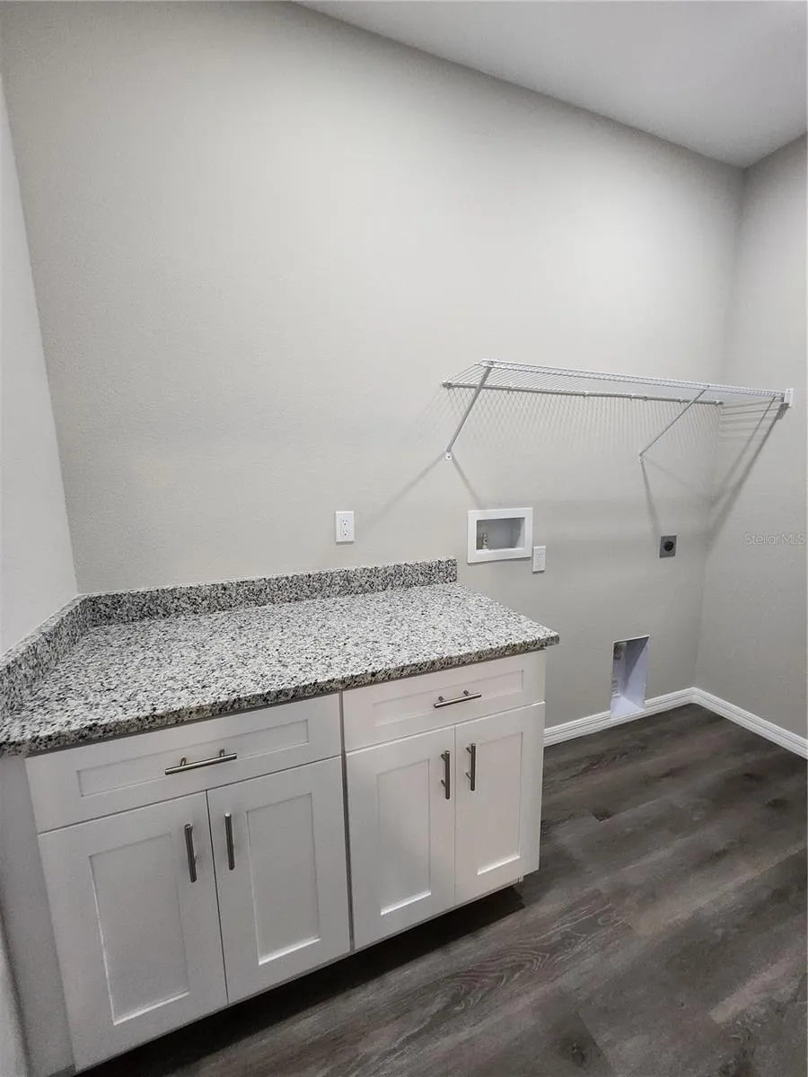 5024 FINDERS COURT Tampa, FL 33617