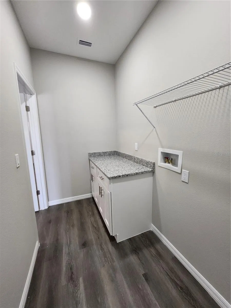 5024 FINDERS COURT Tampa, FL 33617