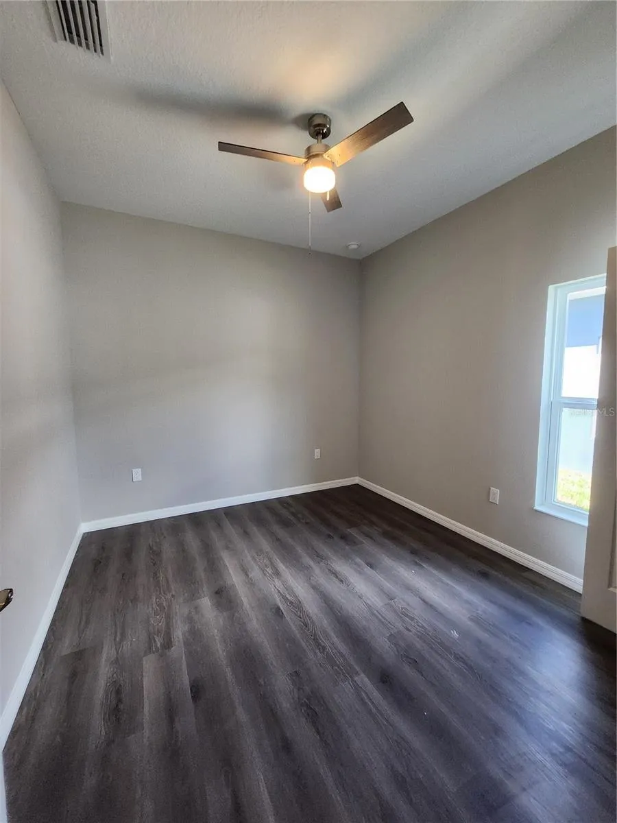 5024 FINDERS COURT Tampa, FL 33617