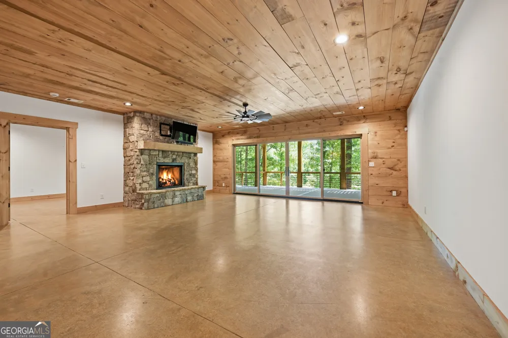 2632 Big Creek RD Cherry Log, GA 30522