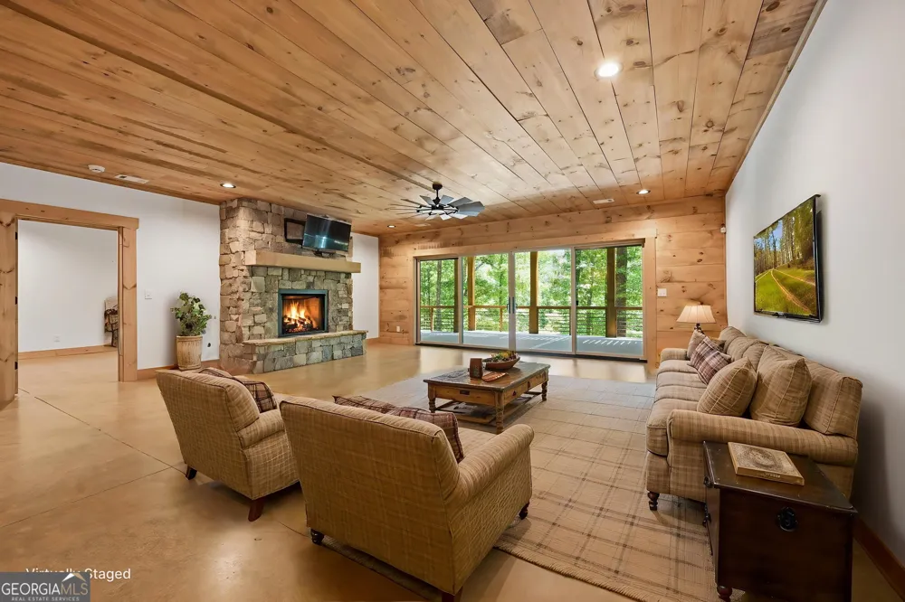2632 Big Creek RD Cherry Log, GA 30522