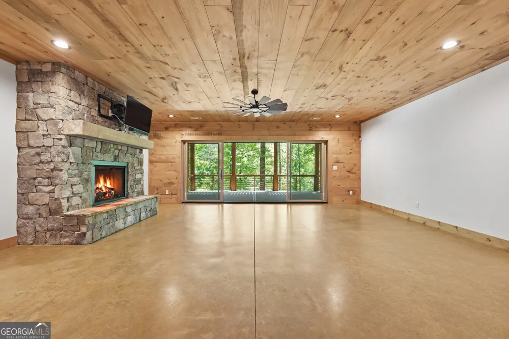 2632 Big Creek RD Cherry Log, GA 30522
