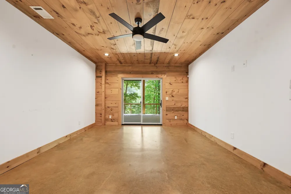 2632 Big Creek RD Cherry Log, GA 30522