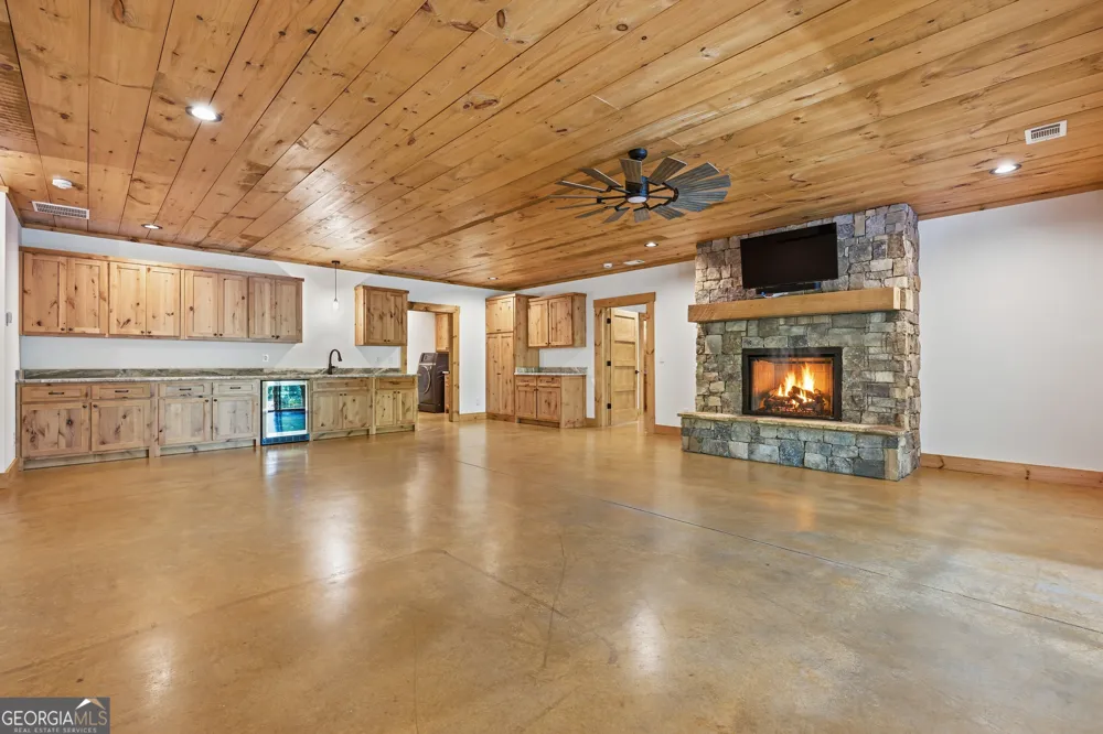 2632 Big Creek RD Cherry Log, GA 30522