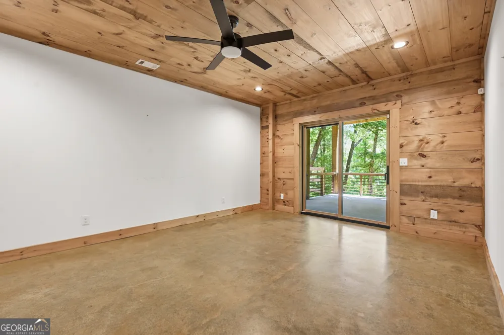 2632 Big Creek RD Cherry Log, GA 30522