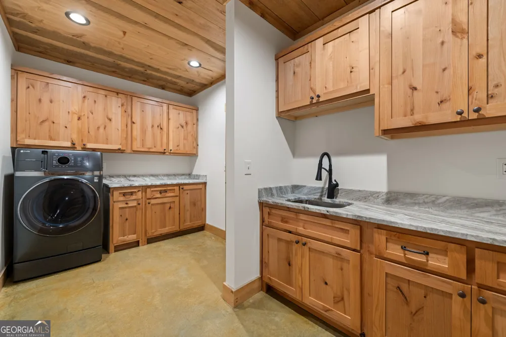2632 Big Creek RD Cherry Log, GA 30522