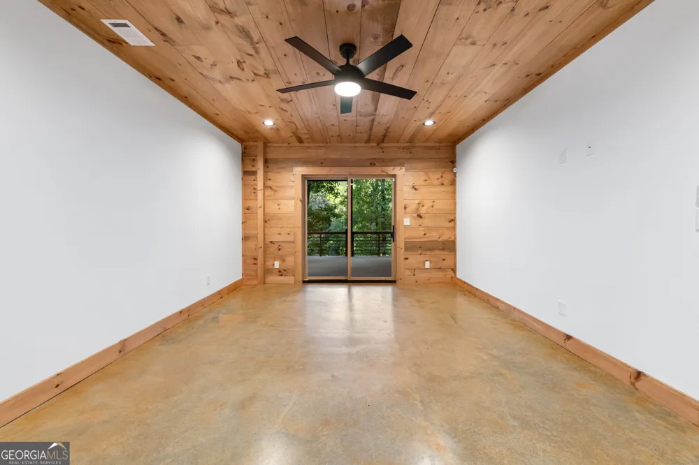 2632 Big Creek RD Cherry Log, GA 30522