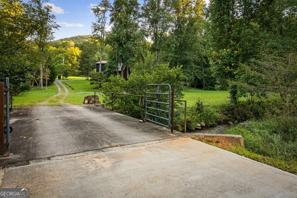 2632 Big Creek RD Cherry Log, GA 30522