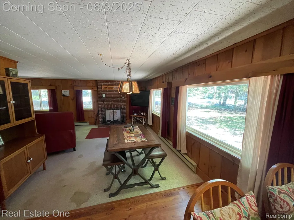 2596 E Fox Road Alcona Township, MI 48742
