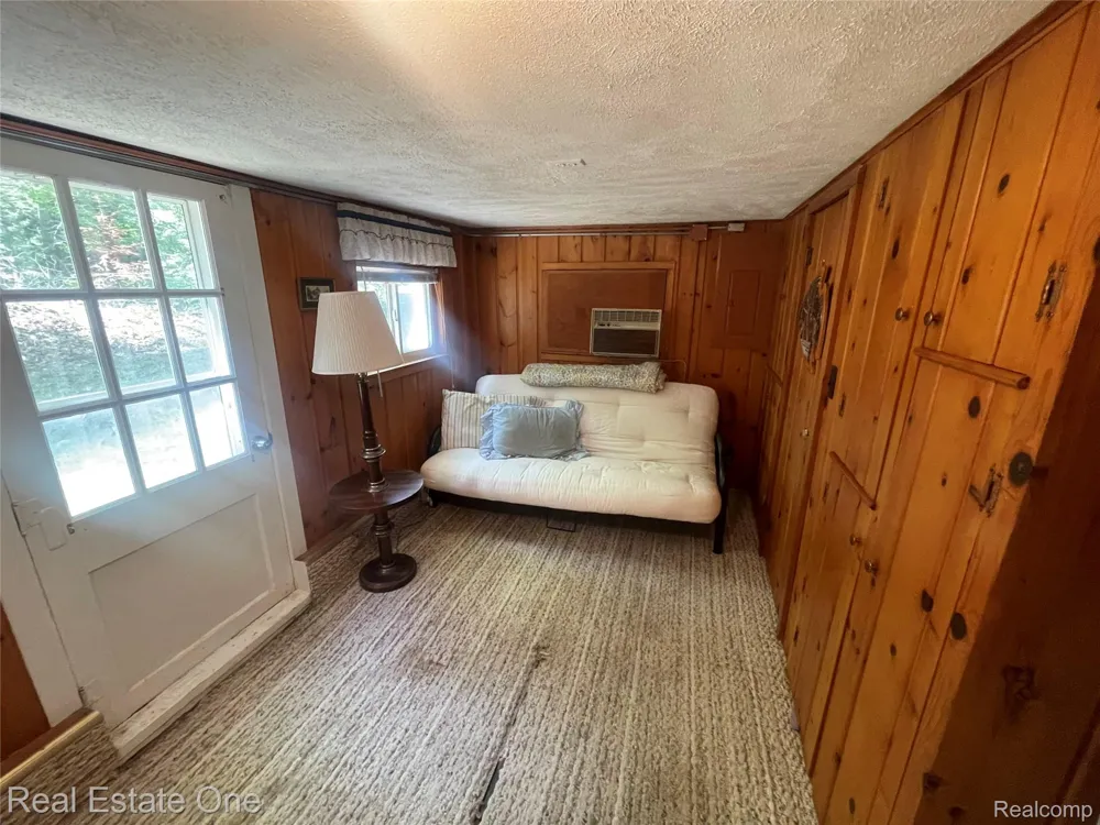 2596 E Fox Road Alcona Township, MI 48742