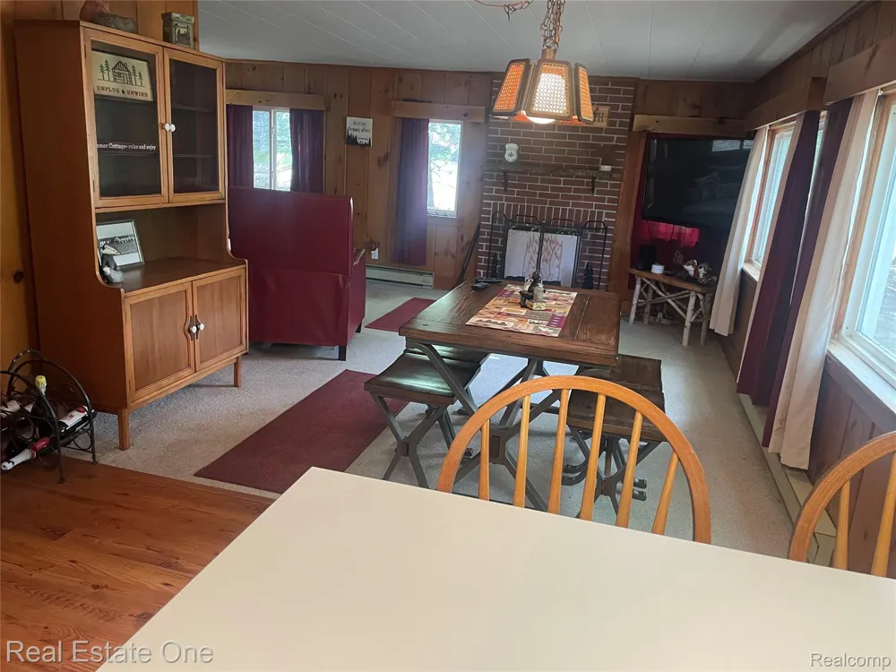 2596 E Fox Road Alcona Township, MI 48742