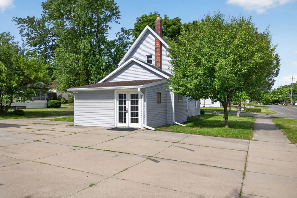 749 Kennedy Street Jackson City, MI 49202