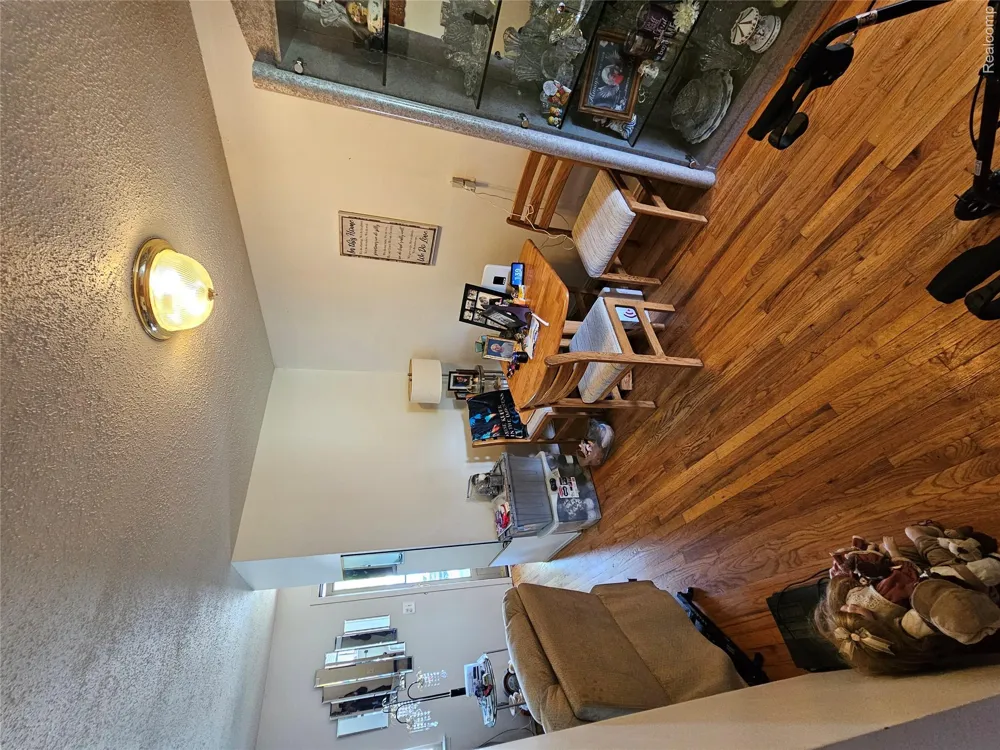 9700 Pine Street Taylor City, MI 48180
