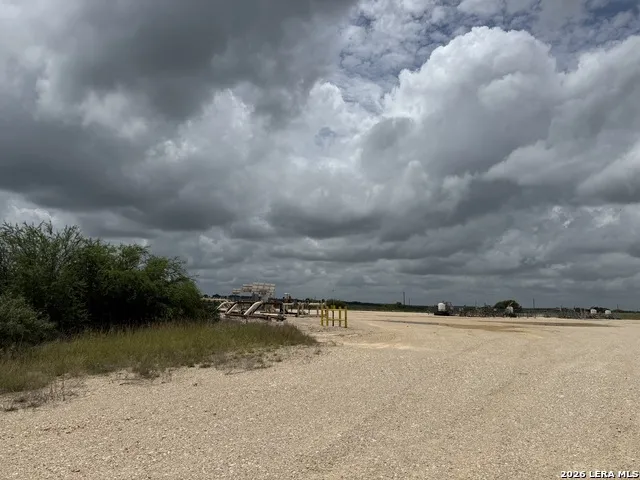 TBD FM 2102 Kenedy, TX 78119