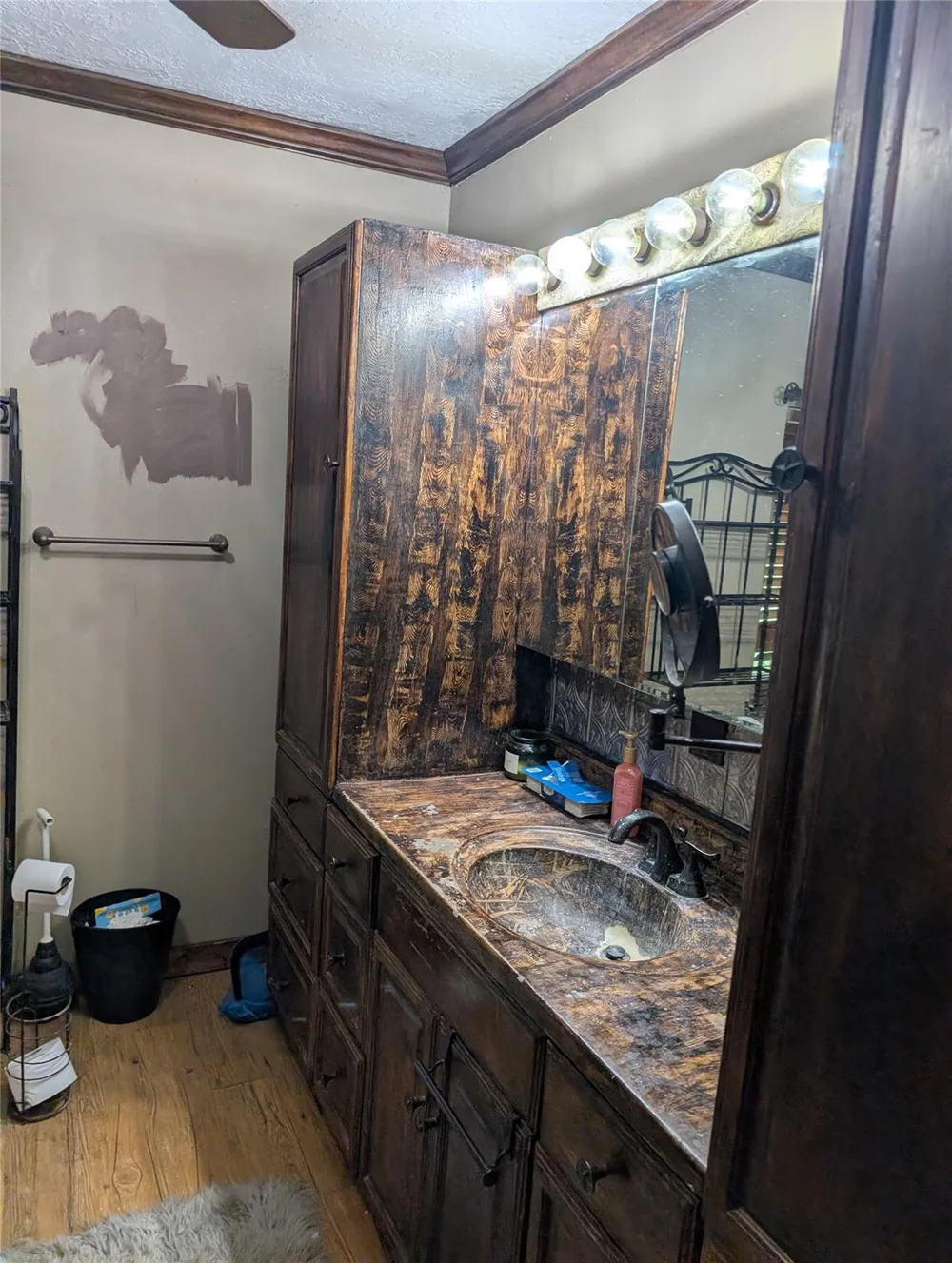 16557 Fm 1485 Conroe, TX 77306