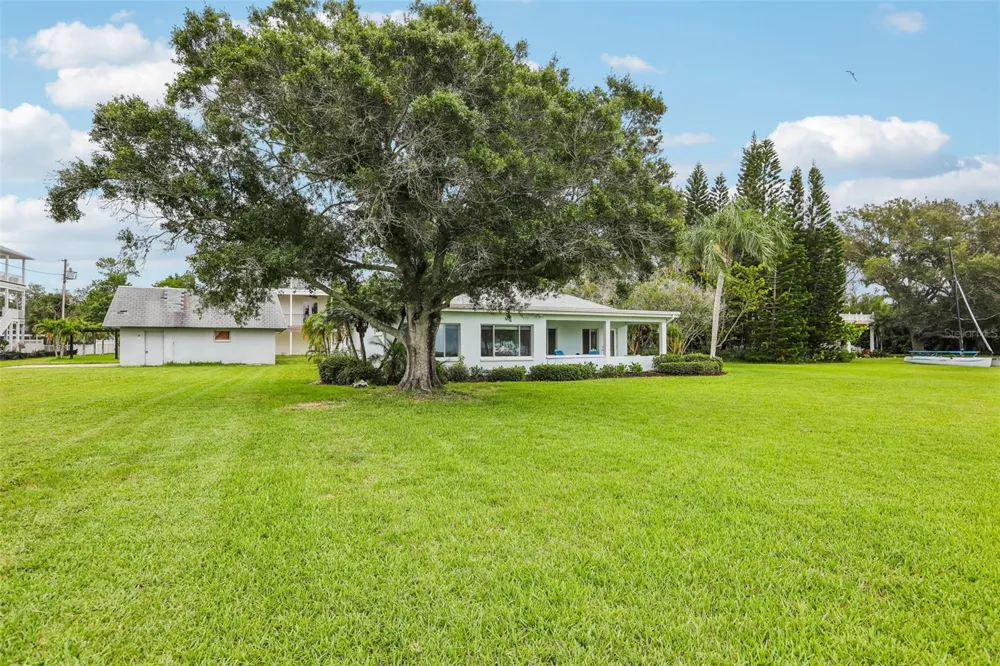 610 INDIANA AVENUE Crystal Beach, FL 34681