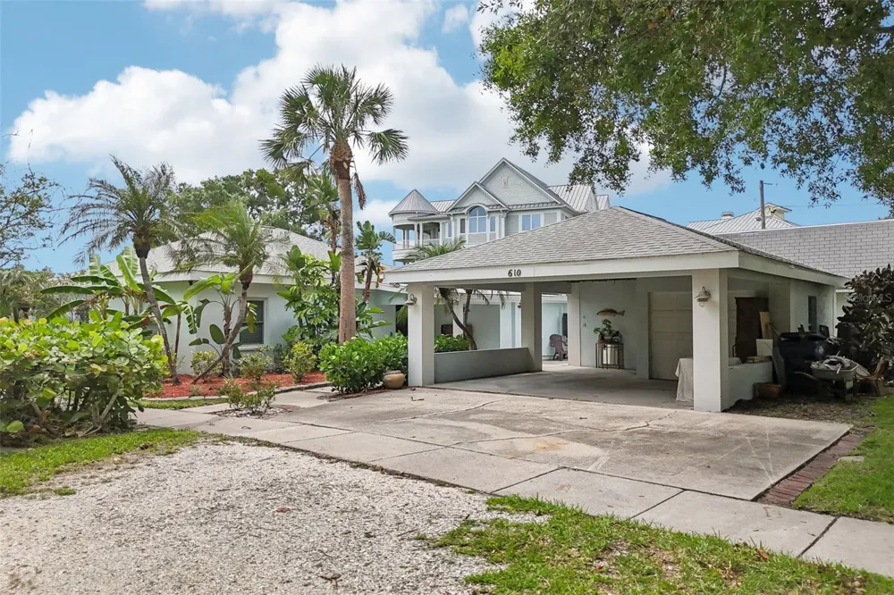 610 INDIANA AVENUE Crystal Beach, FL 34681