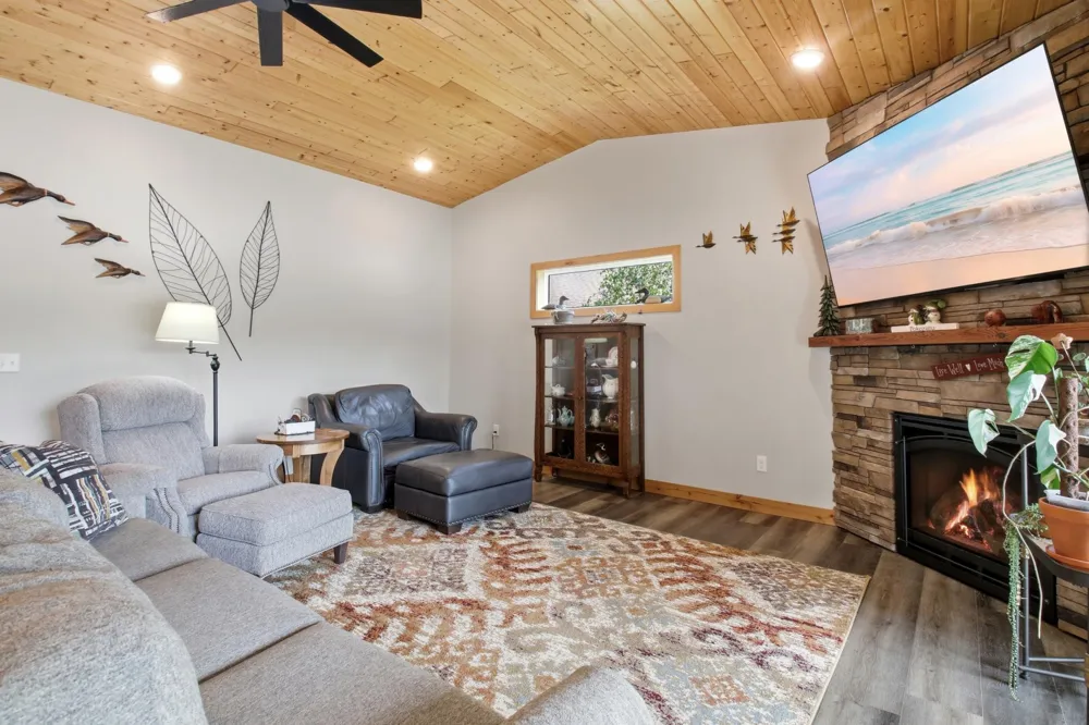 952A 24 7/8 STREET Chetek, WI 54728