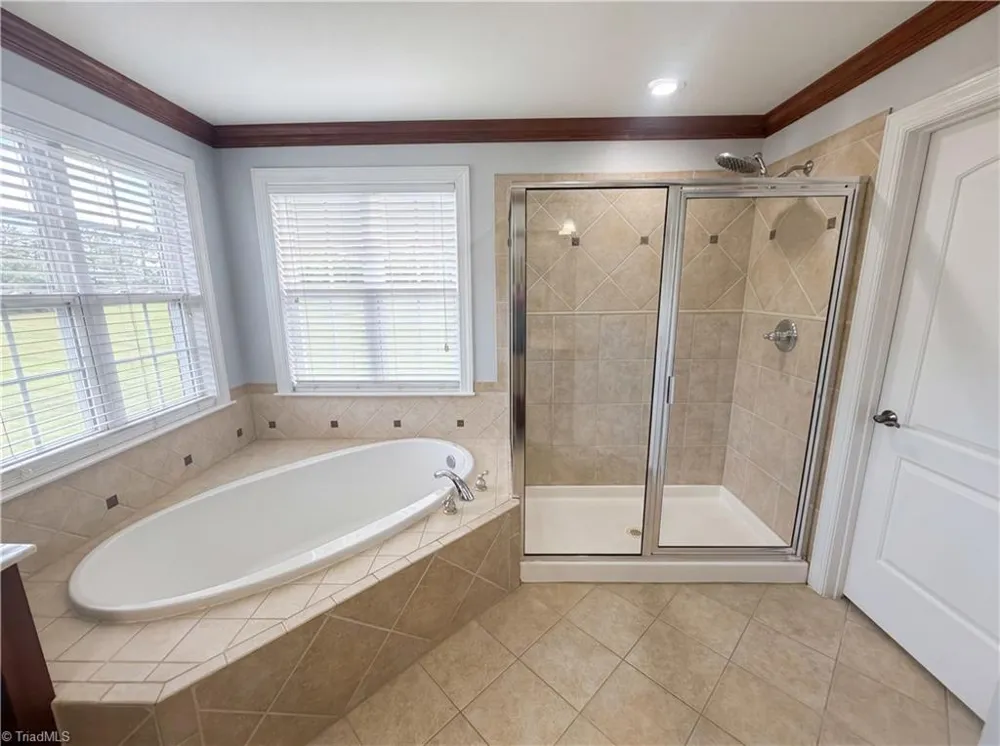 7791 Newhaven Drive Oak Ridge, NC 27310