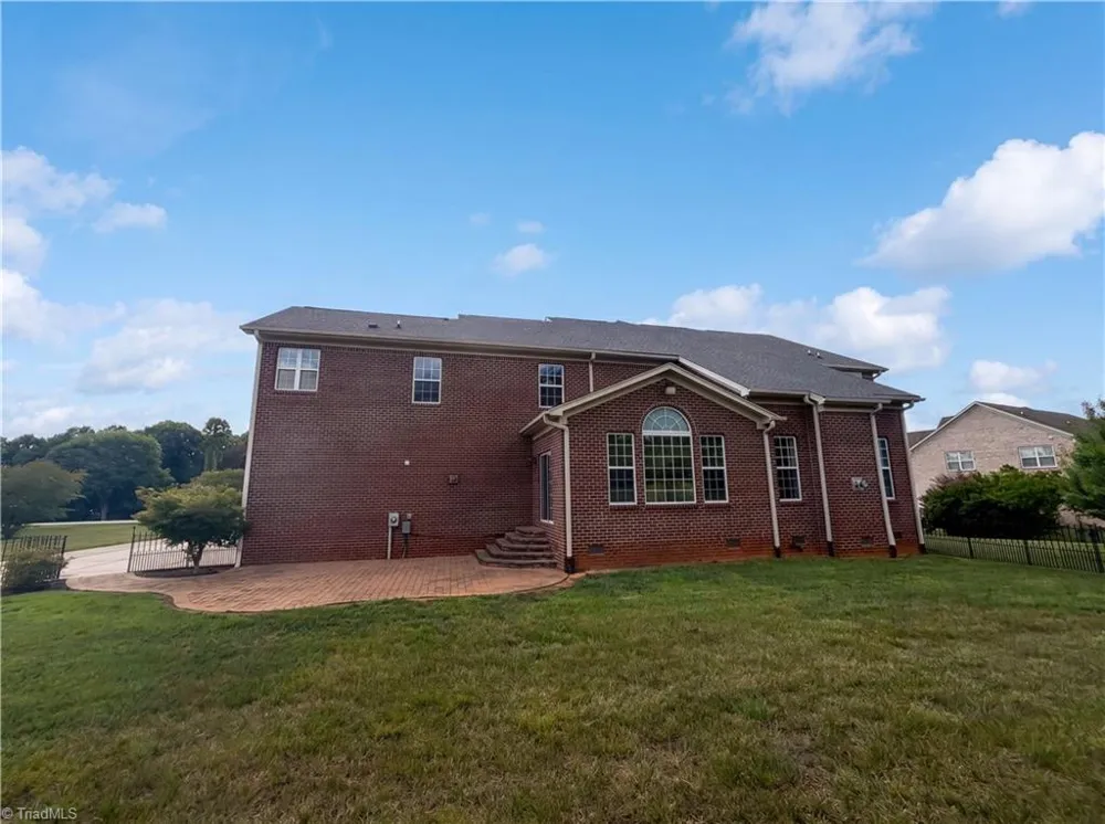 7791 Newhaven Drive Oak Ridge, NC 27310