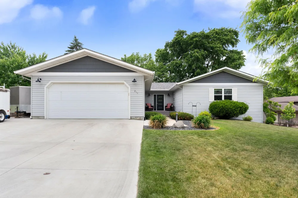 211 Sunrise Drive Medford, MN 55049