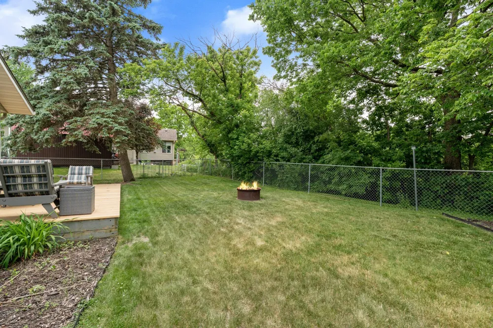 211 Sunrise Drive Medford, MN 55049