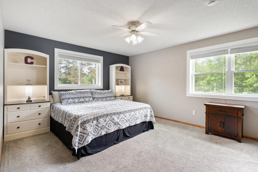 211 Sunrise Drive Medford, MN 55049