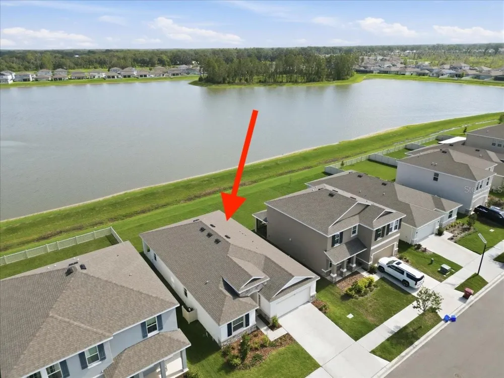 1413 TROPICAL OASIS AVENUE Plant City, FL 33565