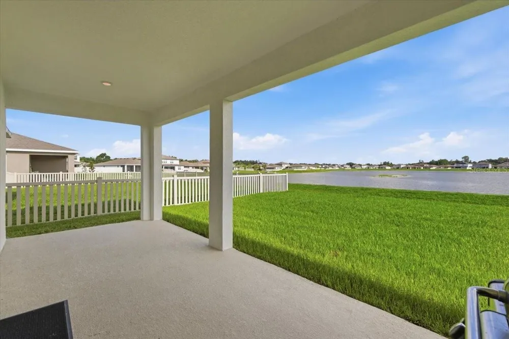 1413 TROPICAL OASIS AVENUE Plant City, FL 33565