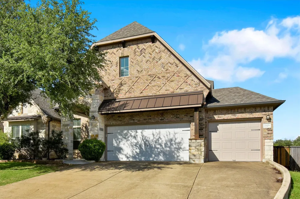 2325 Blended Tree Ranch Drive Leander, TX 78641