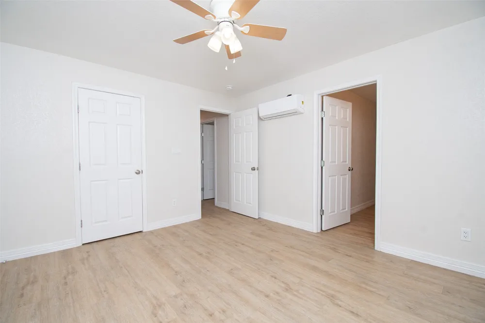 199 Apache Springs Road Briggs, TX 78608
