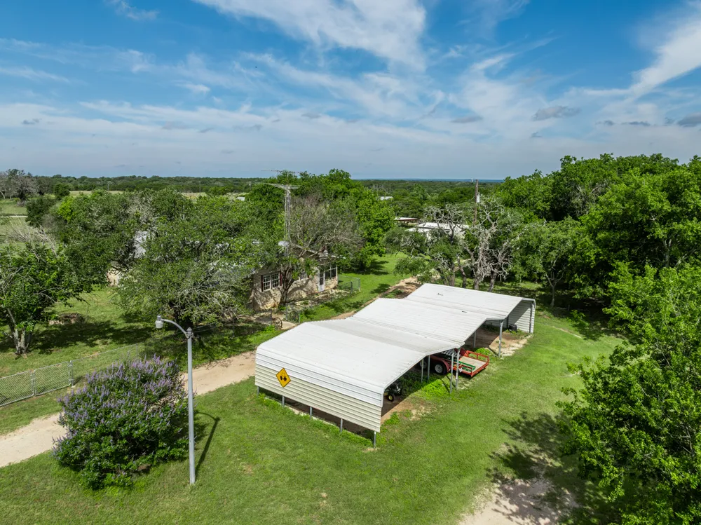 199 Apache Springs Road Briggs, TX 78608