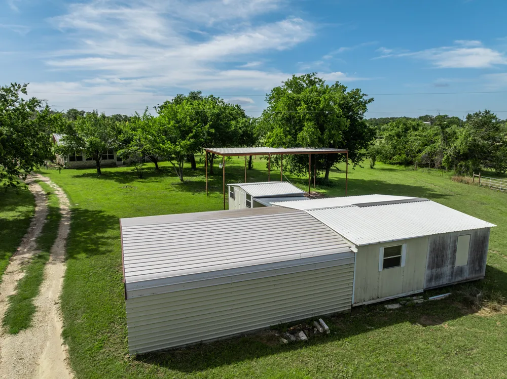 199 Apache Springs Road Briggs, TX 78608