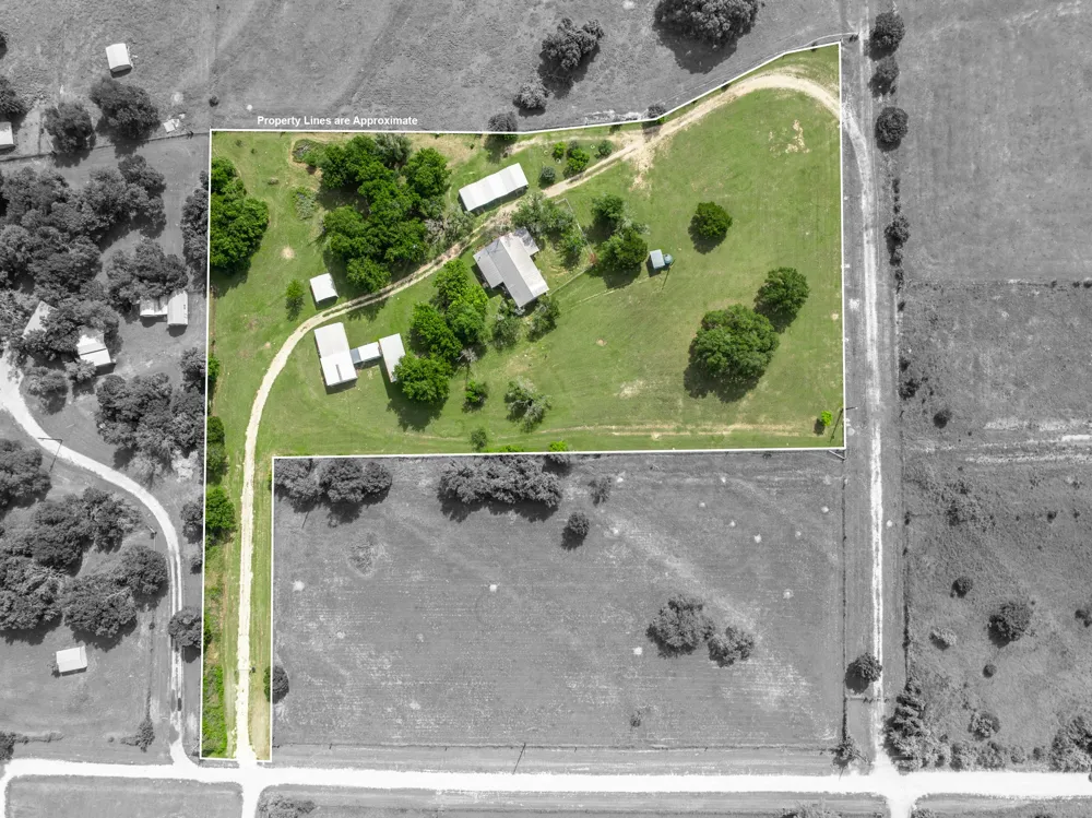 199 Apache Springs Road Briggs, TX 78608