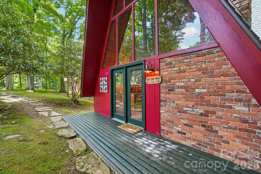 201 Hampton Gap Drive Mars Hill, NC 28754
