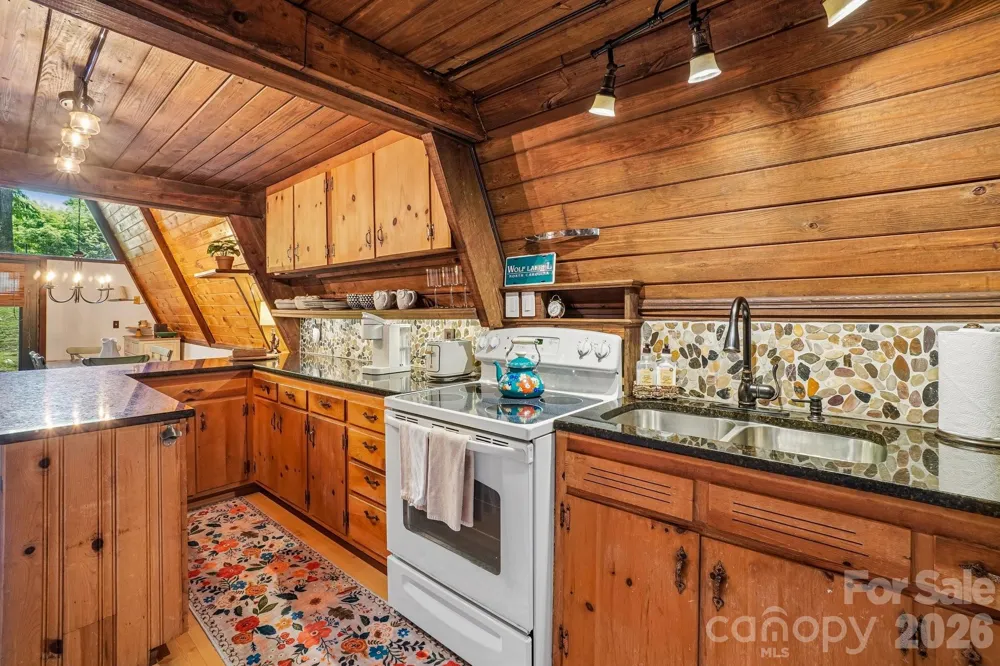 201 Hampton Gap Drive Mars Hill, NC 28754