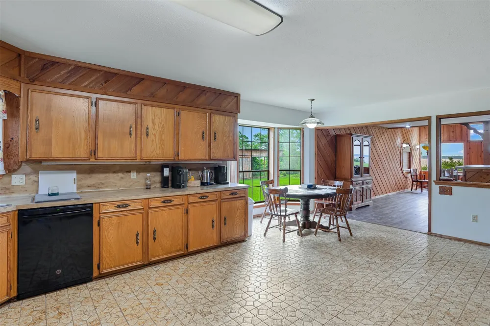 10307 Pirogue Road Oil City, LA 71061