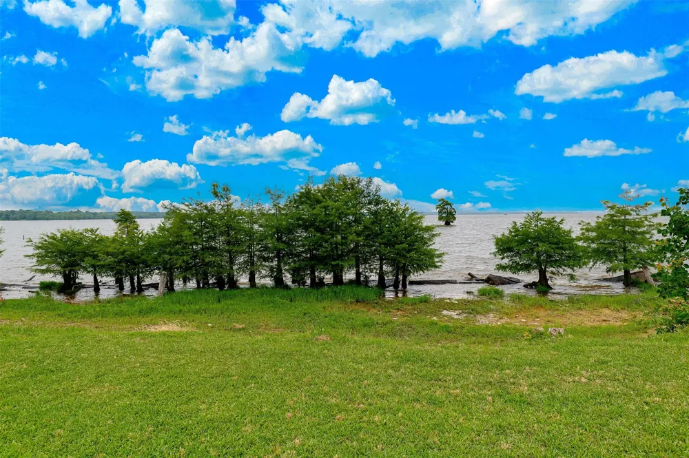 10307 Pirogue Road Oil City, LA 71061