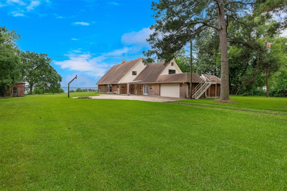 10307 Pirogue Road Oil City, LA 71061