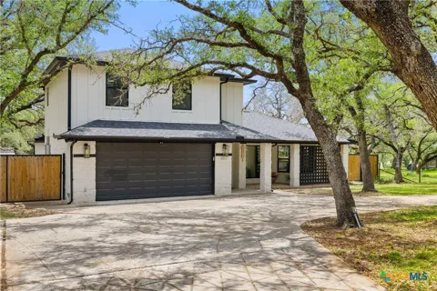 607 Liveoak Drive