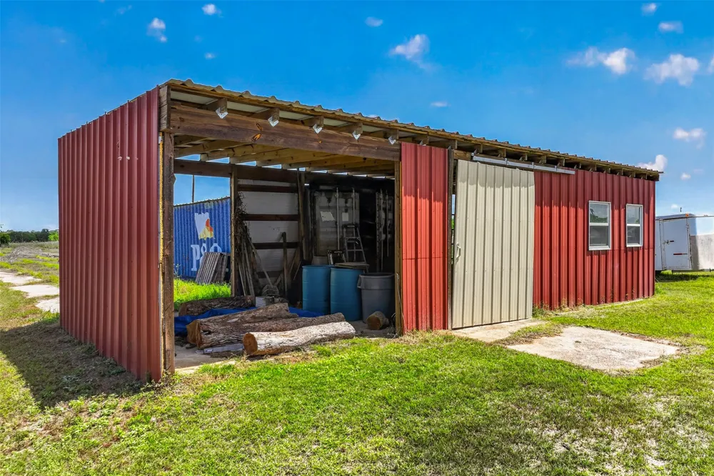 1763 Fm 108 Smiley, TX 78159
